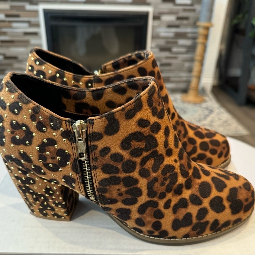 Joan Boyce Leopard Print Studded Ankle Bootie (EUC)